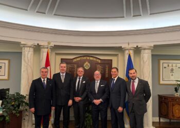Califica Waldo Fernández como “exitosa y fructífera” gira por Canadá