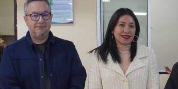 Denuncian de nuevo a Karina Coronado Luna, directora de Escuela Preparatoria Técnico Médica