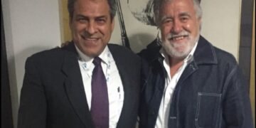 Encinas será un representante humanista en la OEA: líder migrante Pepe Carmona y diputado Santiago González