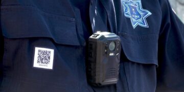 Aprueba Congreso que policías y tránsitos de NL usen cámaras de solapa