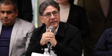 Artistas y creadores deben recibir una remuneración justa ante el impacto de la inteligencia artificial: diputado Santiago González