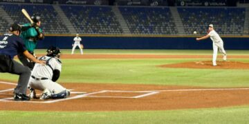 Vencen Sultanes a Saraperos al continuar pretemporada