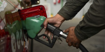 Esperan baje precio de la gasolina tras acuerdo EU–Irán