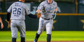 Inician Sultanes y Henry Blanco con triunfo 12-10 sobre Algodoneros