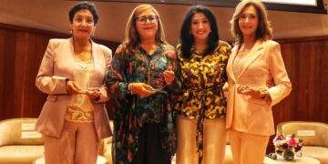 Son reconocidas en el Paseo de la Mujer Mexicana