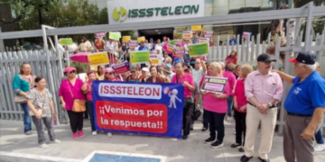 Dan maestros jubilados ultimátum al Isssteleón