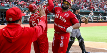 Diablos Rojos apalean y barren a Sultanes, que caen al cuarto lugar
