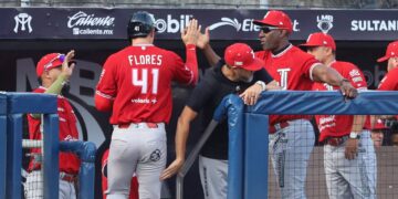 Batibarrida de Toros de Tijuana a Sultanes