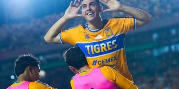 Con Vucetich Tigres vence al Atlante y respira; Rayados cae en León
